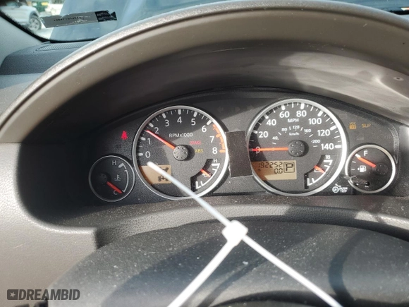 2010 Nissan Pathfinder SE with VIN 5N1AR1NB5AC600440, listed as a Copart auction lot 43571715 with 192,252 mi miles and Salvage Title. Bid and sale history available at carsss.com. Image 9.