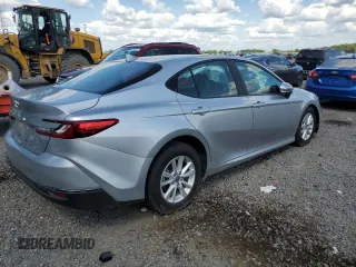 2025 Toyota Camry LE with VIN 4T1DAACK3SU555159, listed as a Copart auction lot 52359685 with 6,554 mi miles and Non Repairable. Bid and sale history available at DreamBid. Image 3.