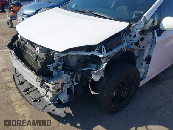 2013 Toyota Prius One with VIN JTDKN3DU9D5636515, listed as a IAAI auction lot 41505799 with 184,600 mi miles. Bid and sale history available at carsss.com. Image 6.