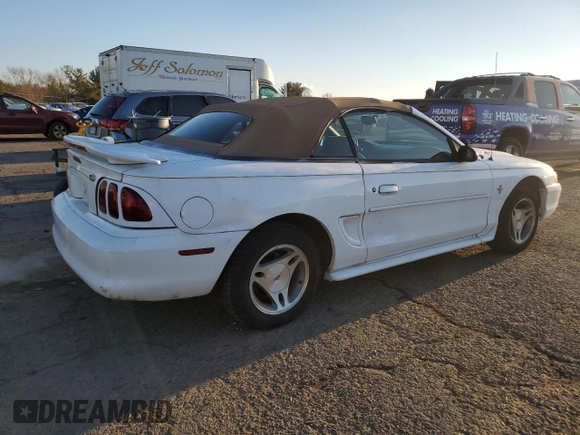 1998 Ford Mustang with VIN 1FAFP4440WF141978, listed as a Copart auction lot 47586125 with 132,136 mi miles and Clean Title. Bid and sale history available at carsss.com. Image 3.