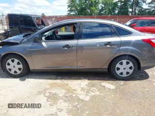 2014 Ford Focus S с VIN 1FADP3E27EL183689, выставлен на аукционе IAAI как лот 42347459 с пробегом 146 142 миль миль и . История ставок и продаж доступна на DreamBid. Изображение 15.