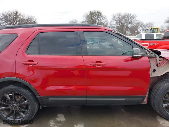 2019 Ford Explorer XLT with VIN 1FM5K7D81KGA22023, listed as a IAAI auction lot 41699119 with 75,247 mi miles. Bid and sale history available at carsss.com. Image 14.