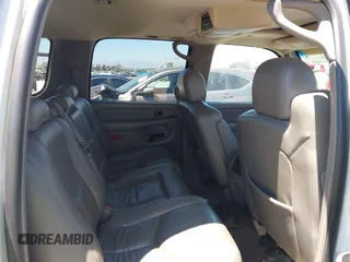 2005 Chevrolet Suburban LS with VIN 1GNEC16Z75J206837, listed as a IAAI auction lot 42826024 with 219,805 mi miles and . Bid and sale history available at DreamBid. Image 8.