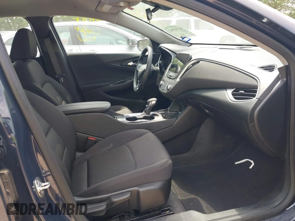 2025 Chevrolet Malibu LT with VIN 1G1ZD5ST5SF126296, listed as a IAAI auction lot 41941842 with 10,500 mi miles and . Bid and sale history available at DreamBid. Image 5.