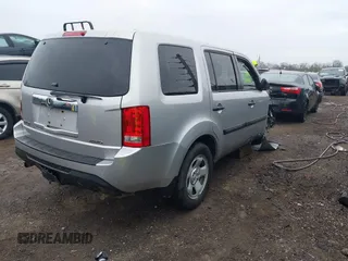 2015 Honda Pilot LX with VIN 5FNYF4H21FB020315, listed as a IAAI auction lot 42072899 with Not Provided miles and . Bid and sale history available at carsss.com. Image 4.