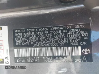 2007 Toyota Camry z VIN JTNBB46K573005122, wystawiony jako IAAI lot #42139902 z przebiegiem 251 304 mil mil oraz . Historia ofert i sprzedaży dostępna na DreamBid. Obrazek 9.