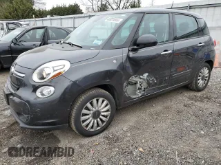2017 FIAT 500L Pop with VIN ZFBCFAAH2HZ039138, listed as a Copart auction lot 86020804 with 55,324 mi miles and Salvage Title. Bid and sale history available at carsss.com. Image 1.