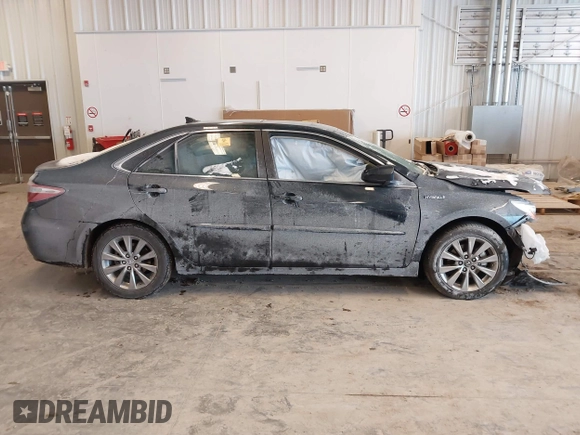 2017 Toyota Camry Hybrid LE with VIN 4T1BD1FK1HU217875, listed as a IAAI auction lot 41608274 with 44,268 mi miles. Bid and sale history available at carsss.com. Image 12.