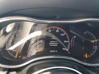 2015 Jeep Grand Cherokee Limited with VIN 1C4RJFBG1FC698806, listed as a Copart auction lot 49475725 with 198,345 mi miles and Clean Title. Bid and sale history available at carsss.com. Image 9.
