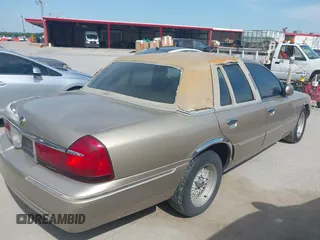 2000 Mercury Grand Marquis LS с VIN 2MEFM75W4YX667444, выставлен на аукционе IAAI как лот 42262846 с пробегом 163 108 миль миль и . История ставок и продаж доступна на DreamBid. Изображение 4.