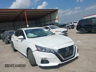 2019 Nissan Altima 2.5 SV with VIN 1N4BL4DV2KN307694, listed as a IAAI auction lot 41867957 with 53,904 mi miles. Bid and sale history available at carsss.com. Image 1.