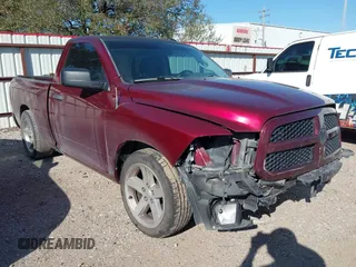 2018 Ram 1500 Express z VIN 3C6JR6AT4JG151479, wystawiony jako IAAI lot #41664986 z przebiegiem 132 783 mil mil oraz . Historia ofert i sprzedaży dostępna na DreamBid. Obrazek 1.