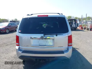 2013 Honda Pilot Touring with VIN 5FNYF3H95DB032438, listed as a IAAI auction lot 41865938 with 298,973 mi miles and . Bid and sale history available at DreamBid. Image 16.