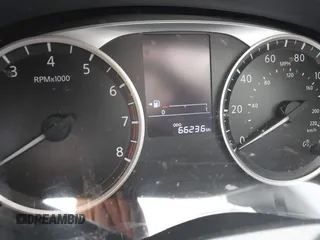 2022 Nissan Kicks S z VIN 3N1CP5BVXNL487512, wystawiony jako IAAI lot #42067716 z przebiegiem 66 236 mil mil oraz . Historia ofert i sprzedaży dostępna na DreamBid. Obrazek 7.