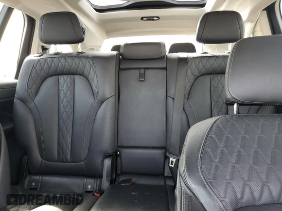 2024 BMW X7 xDrive40i z VIN 5UX23EM0XR9S60730, wystawiony jako Copart lot #49636395 z przebiegiem Nie podano mil oraz Szkoda całkowita • Salvage title. Historia ofert i sprzedaży dostępna na DreamBid. Obrazek 10.
