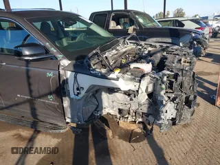 2024 Jeep Grand Cherokee Limited with VIN 1C4RJKBG3R8939135, listed as a IAAI auction lot 41283320 with 15,997 mi miles and . Bid and sale history available at DreamBid. Image 6.