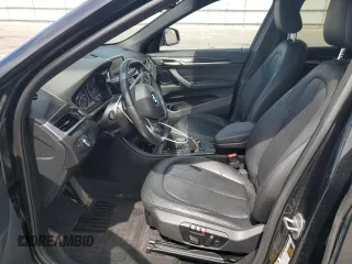 2017 BMW X1 xDrive28i with VIN WBXHT3Z38H4A58005, listed as a Copart auction lot 55837805 with 50,318 mi miles and Salvage title. Bid and sale history available at DreamBid. Image 7.