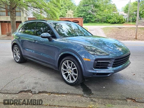 2019 Porsche Cayenne z VIN WP1AA2AY0KDA01354, wystawiony jako Copart lot #57595785 z przebiegiem 73 889 mil mil oraz Szkoda całkowita • Salvage title. Historia ofert i sprzedaży dostępna na DreamBid. Obrazek 1.