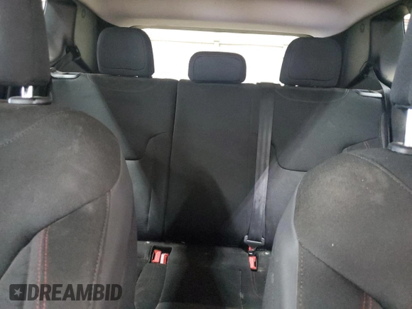 2020 Jeep Renegade Trailhawk с VIN ZACNJBC18LPL04515, выставлен на аукционе Copart как лот 59197775 с пробегом 122 615 миль миль и Списание • Salvage title. История ставок и продаж доступна на DreamBid. Изображение 10.