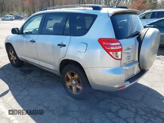 2009 Toyota RAV4 with VIN JTMBF33V59D007340, listed as a IAAI auction lot 42108406 with 170,332 mi miles. Bid and sale history available at carsss.com. Image 3.