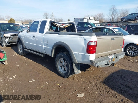 2002 Ford Ranger XL Fleet with VIN 1FTZR45E12PA04318, listed as a IAAI auction lot 41400328 with 281,077 mi miles. Bid and sale history available at carsss.com. Image 3.