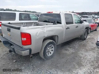 2007 Chevrolet Silverado 1500 LT w/1LT with VIN 2GCEC13C171502183, listed as a IAAI auction lot 41565427 with 216,899 mi miles. Bid and sale history available at carsss.com. Image 4.