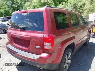 2016 Jeep Patriot High Altitude z VIN 1C4NJRFBXGD580912, wystawiony jako IAAI lot #42276322 z przebiegiem 119 412 mil mil oraz . Historia ofert i sprzedaży dostępna na DreamBid. Obrazek 4.