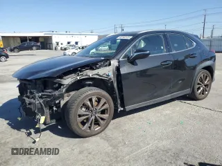 2019 Lexus UX with VIN JTHY3JBH7K2005768, listed as a Copart auction lot 46180135 with 78,108 mi miles and Salvage Title. Bid and sale history available at carsss.com. Image 1.