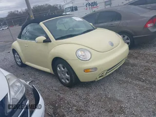 2003 Volkswagen Beetle GLS z VIN 3VWCK21Y13M318277, wystawiony jako IAAI lot #41844206 z przebiegiem 55 384 mil mil oraz . Historia ofert i sprzedaży dostępna na DreamBid. Obrazek 1.