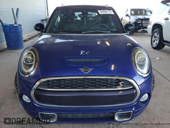 2019 MINI Hardtop 4 Door Cooper S z VIN WMWXU3C58K2H55626, wystawiony jako Copart lot #54404175 z przebiegiem 65 209 mil mil oraz Szkoda całkowita • Salvage title. Historia ofert i sprzedaży dostępna na DreamBid. Obrazek 5.