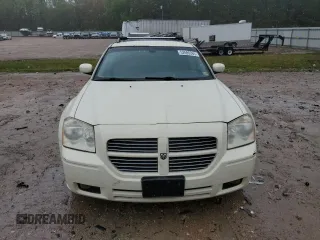 2005 Dodge Magnum R/T with VIN 2D4GZ582X5H579625, listed as a Copart auction lot 52695365 with 257,525 mi miles and Salvage Title. Bid and sale history available at DreamBid. Image 5.