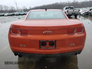 2010 Chevrolet Camaro LS z VIN 2G1FE1EV1A9218650, wystawiony jako Copart lot #42501785 z przebiegiem 122 286 mil mil oraz Szkoda całkowita • Salvage title. Historia ofert i sprzedaży dostępna na DreamBid. Obrazek 6.