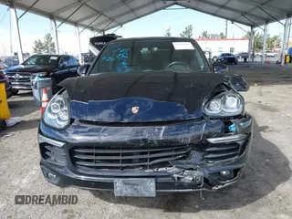 2016 Porsche Cayenne z VIN WP1AA2A21GKA13124, wystawiony jako IAAI lot #41698986 z przebiegiem 73 984 mil mil oraz . Historia ofert i sprzedaży dostępna na DreamBid. Obrazek 12.