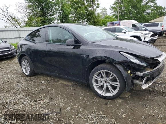 2022 Tesla Model Y Long Range z VIN 7SAYGDEE2NF313492, wystawiony jako Copart lot #55748695 z przebiegiem Nie podano mil oraz Szkoda całkowita • Salvage title. Historia ofert i sprzedaży dostępna na DreamBid. Obrazek 4.