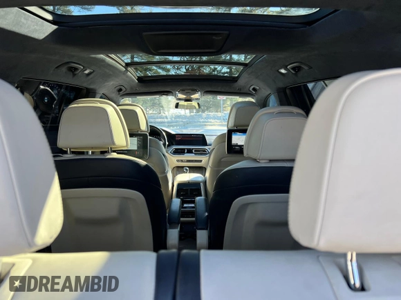 2019 BMW X7 xDrive50i z VIN 5UXCX4C53KLB39548, wystawiony jako Copart lot #47834905 z przebiegiem 159 191 mil mil oraz Czysty tytuł • Clean title. Historia ofert i sprzedaży dostępna na DreamBid. Obrazek 9.