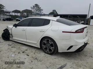 2020 Kia Stinger GT-Line with VIN KNAE15LA7L6084725, listed as a Copart auction lot 86960634 with 92,929 mi miles and Salvage Title. Bid and sale history available at carsss.com. Image 2.