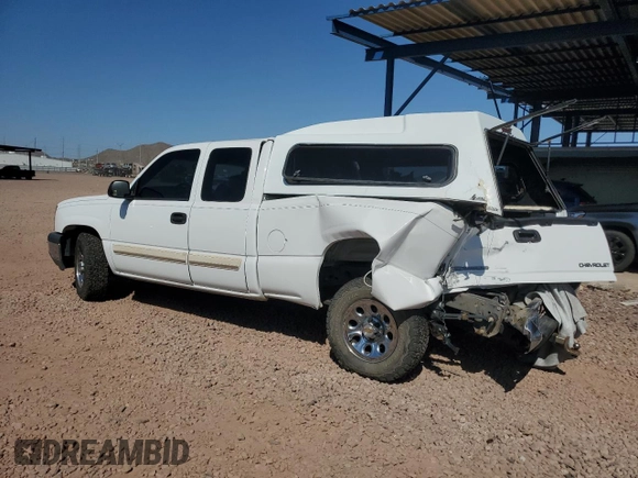 2005 Chevrolet Silverado 1500 LS with VIN 2GCEC19TX51113580, listed as a Copart auction lot 51297345 with 64,541 mi miles and Salvage Title. Bid and sale history available at DreamBid. Image 2.