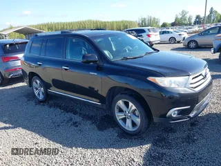 2013 Toyota Highlander Limited z VIN 5TDDK3EH1DS216163, wystawiony jako IAAI lot #42041799 z przebiegiem 192 616 mil mil oraz . Historia ofert i sprzedaży dostępna na DreamBid. Obrazek 1.