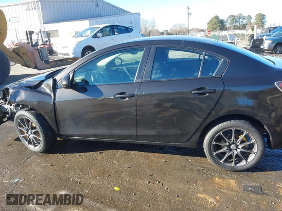 2010 Mazda Mazda3 i Touring with VIN JM1BL1SF8A1105291, listed as a IAAI auction lot 41311670 with 170,104 mi miles. Bid and sale history available at carsss.com. Image 15.