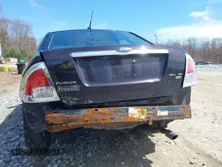 2007 Ford Fusion SEL with VIN 3FAHP02197R189283, listed as a IAAI auction lot 42008917 with 139,508 mi miles. Bid and sale history available at carsss.com. Image 6.