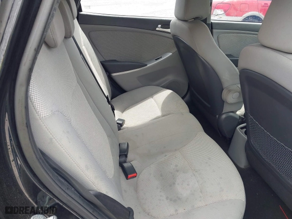 2014 Hyundai Accent GS with VIN KMHCT5AE7EU164658, listed as a IAAI auction lot 41911092 with 132,442 mi miles. Bid and sale history available at carsss.com. Image 8.