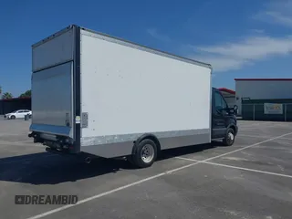 2017 Ford Transit с VIN 1FDBF9ZM2HKB18838, выставлен на аукционе IAAI как лот 41910002 с пробегом 129 754 миль миль и . История ставок и продаж доступна на DreamBid. Изображение 4.