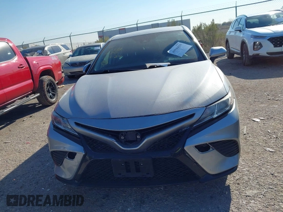2020 Toyota Camry SE z VIN 4T1M11AK9LU931805, wystawiony jako IAAI lot #40946035 z przebiegiem 82 687 mil mil oraz . Historia ofert i sprzedaży dostępna na DreamBid. Obrazek 11.