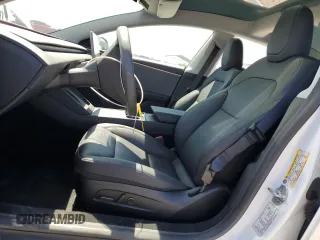 2025 Tesla Model 3 Long Range z VIN 5YJ3E1EA8SF903460, wystawiony jako Copart lot #57116545 z przebiegiem 5 147 mil mil oraz Szkoda całkowita • Salvage title. Historia ofert i sprzedaży dostępna na DreamBid. Obrazek 7.