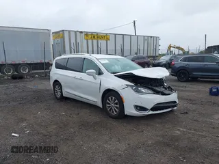 2019 Chrysler Pacifica Touring L с VIN 2C4RC1BG4KR652224, выставлен на аукционе IAAI как лот 42329302 с пробегом 89 071 миль миль и . История ставок и продаж доступна на DreamBid. Изображение 1.