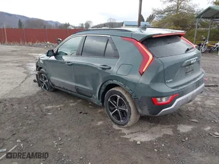 2023 Kia Niro EX with VIN KNDCR3LE4P5071131, listed as a IAAI auction lot 41640919 with 45,285 mi miles. Bid and sale history available at carsss.com. Image 3.