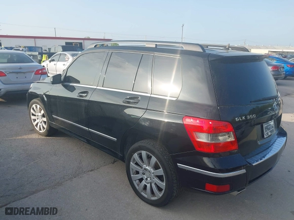 2011 Mercedes-Benz GLK-Class GLK 350 with VIN WDCGG5GB2BF620874, listed as a IAAI auction lot 41921299 with 147,086 mi miles. Bid and sale history available at carsss.com. Image 3.