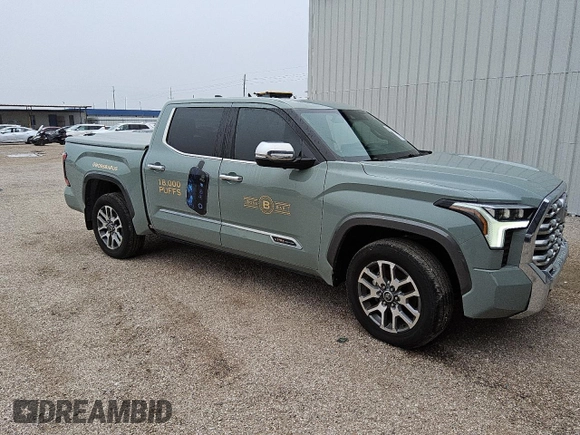 2024 Toyota Tundra 1794 Edition with VIN 5TFMA5DB3RX172812, listed as a Copart auction lot 76068904 with 15,643 mi miles and Clean title. Bid and sale history available at DreamBid. Image 4.