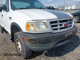 1999 Ford F-250 z VIN 1FTPF28W2XNB25385, wystawiony jako IAAI lot #42768047 z przebiegiem Nie podano mil oraz . Historia ofert i sprzedaży dostępna na DreamBid. Obrazek 6.