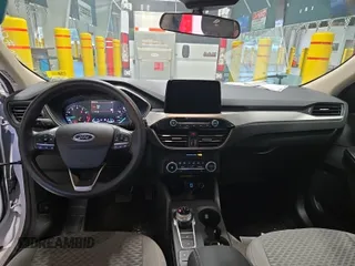 2020 Ford Escape SE z VIN 1FMCU9G66LUB14805, wystawiony jako IAAI lot #42388285 z przebiegiem 50 819 mil mil oraz . Historia ofert i sprzedaży dostępna na DreamBid. Obrazek 35.